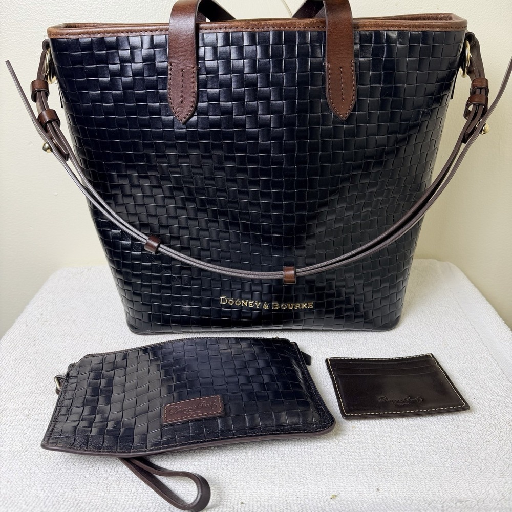 Dooney & Bourke LILLIANA Woven Weave Black Leather Tote W/ Wristlet Keychain